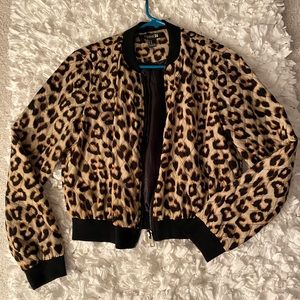 Cheetah Jacket - Forever21 🖤🐆